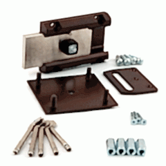 Установка замков Барьер